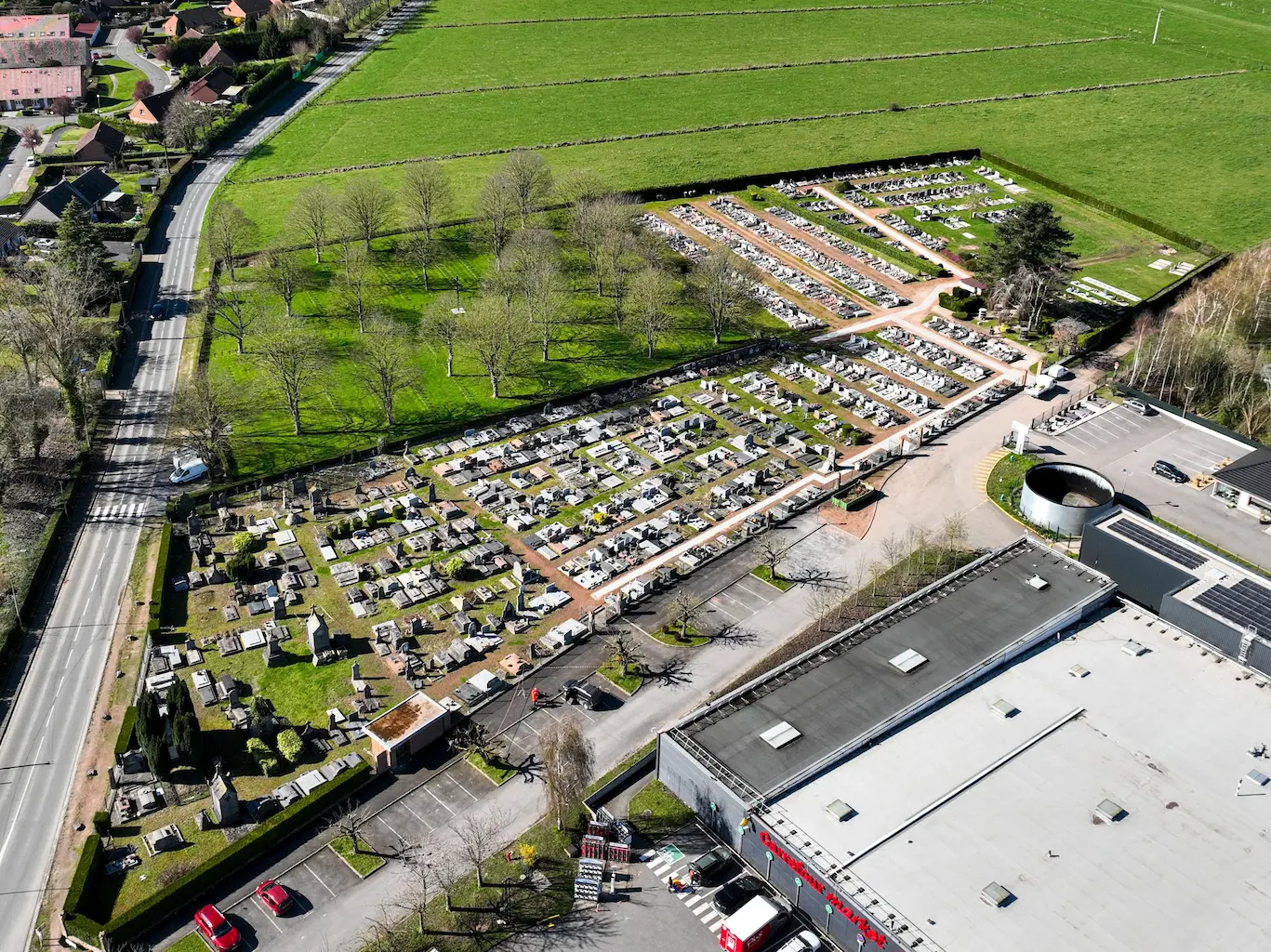 Cimetière cartographié par photogrammétrie par drone pour création d'un plan complet